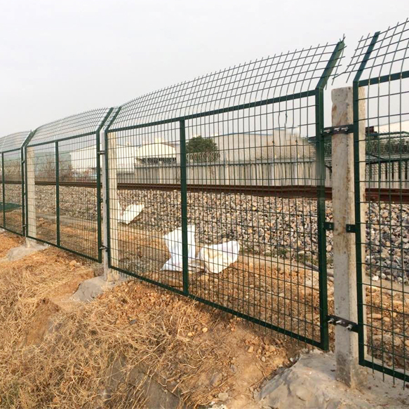 8001鐵路護欄網(wǎng)圖片3 8001鐵路護欄網(wǎng)圖片3