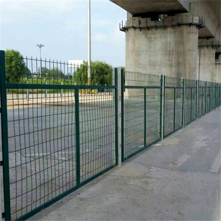 鐵路金屬防護網圖片4 鐵路金屬防護網圖片4