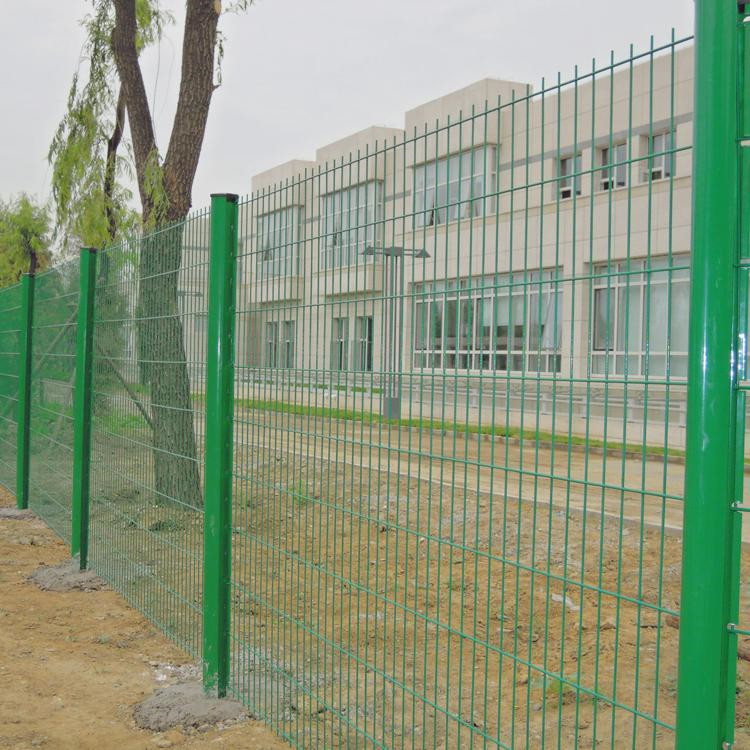 三角折彎護(hù)欄網(wǎng)圖片3 三角折彎護(hù)欄網(wǎng)圖片3