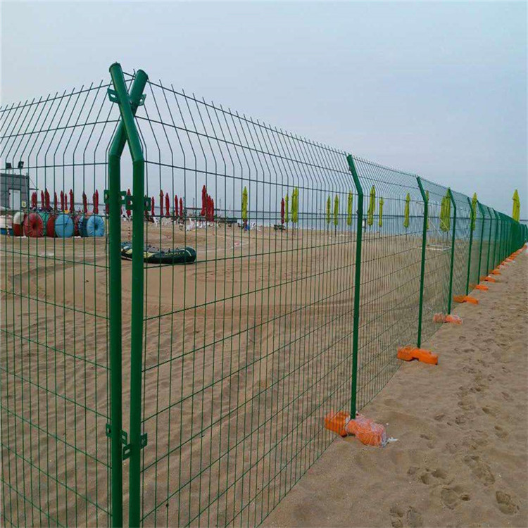 池塘安全隔離網(wǎng)圖片2 池塘安全隔離網(wǎng)圖片2